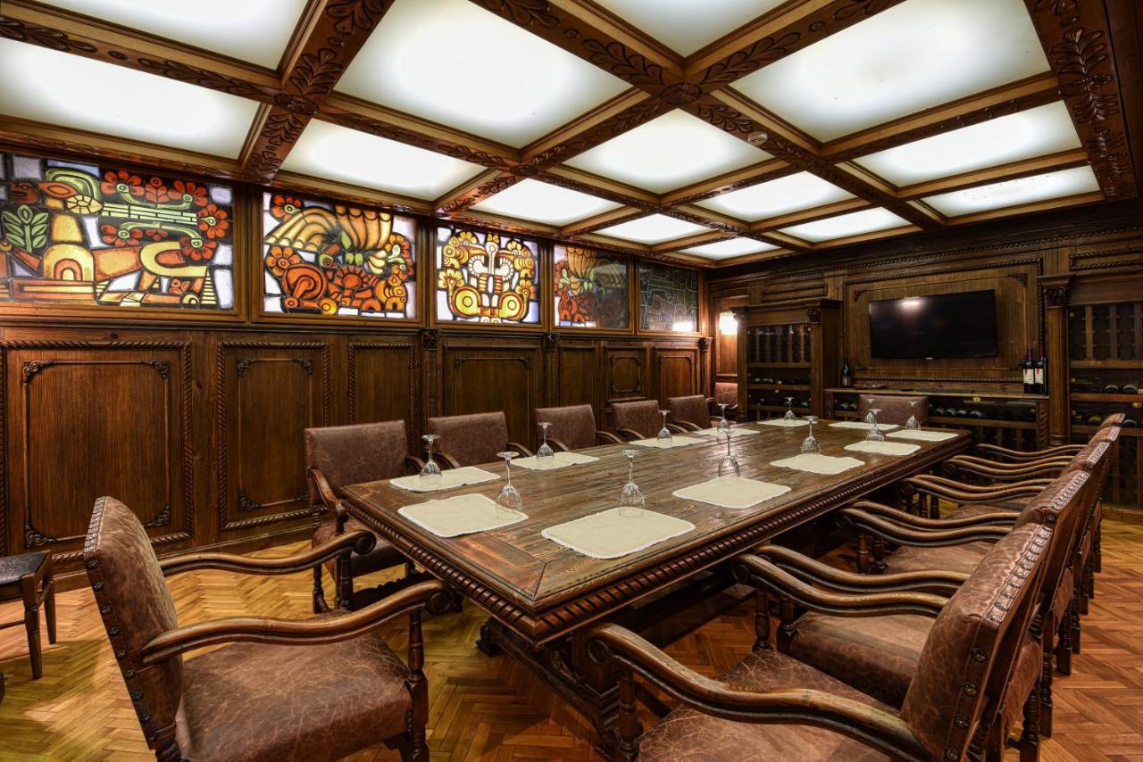 Hotel Edelweiss Shipka Bagian luar foto